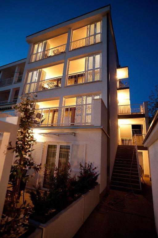 Apartments Casa Bianca Crikvenica Exterior photo